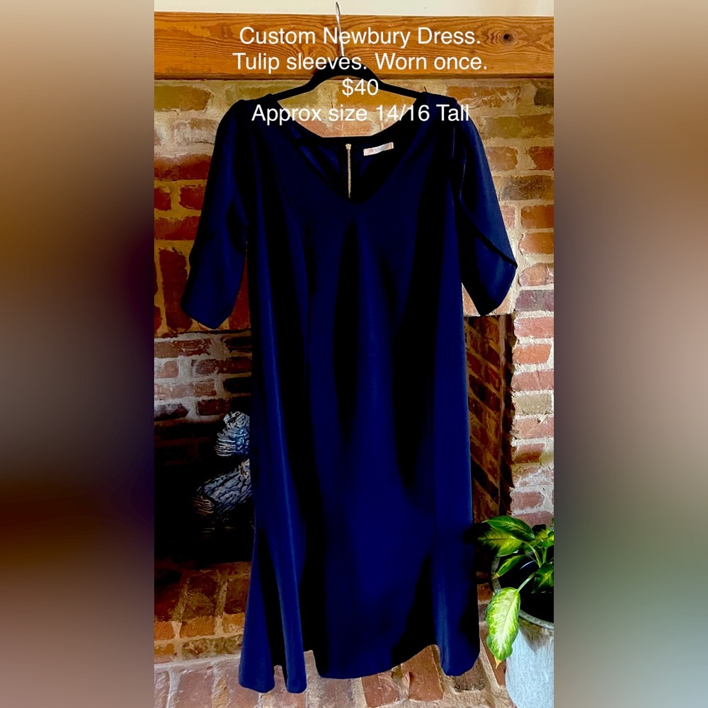 Elegant navy dress in TALL.